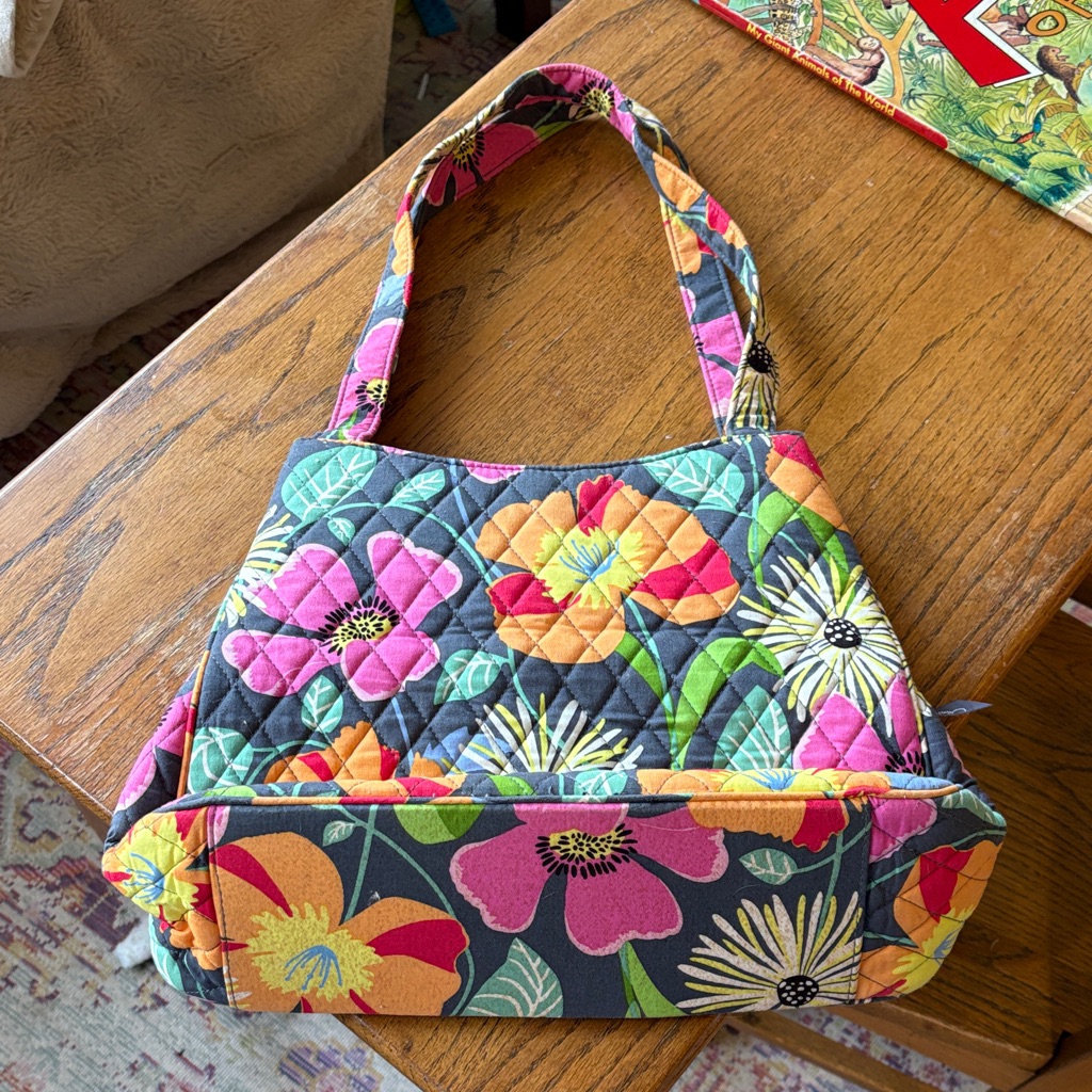 Vera Bradley Quilted Floral Bag In “Jazzy Blooms” Pattern. Cute!